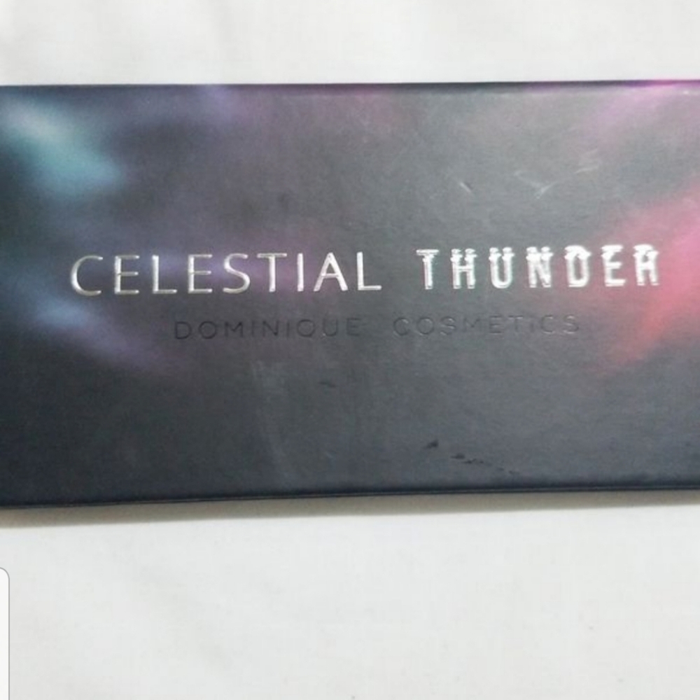 eyeshadow palette